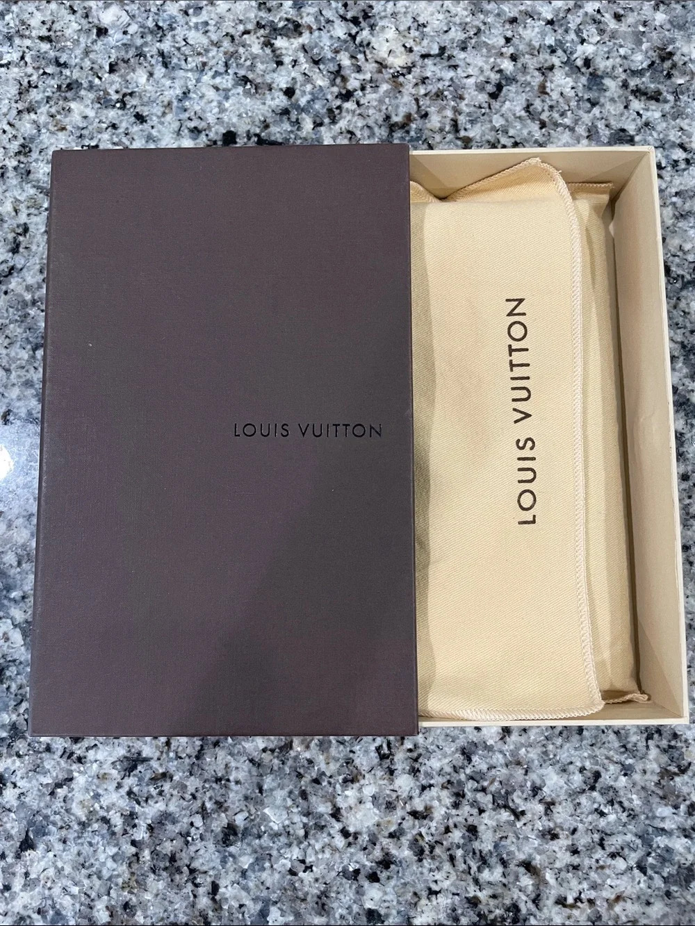 Louis Vuitton Sarah Wallet Damier Ebene
